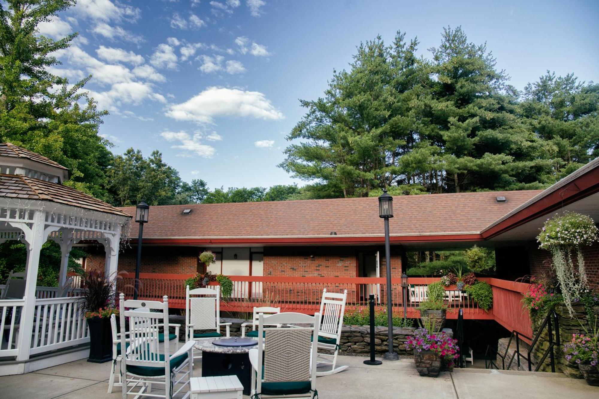 The Inn At Crumpin-Fox Bernardston Dış mekan fotoğraf